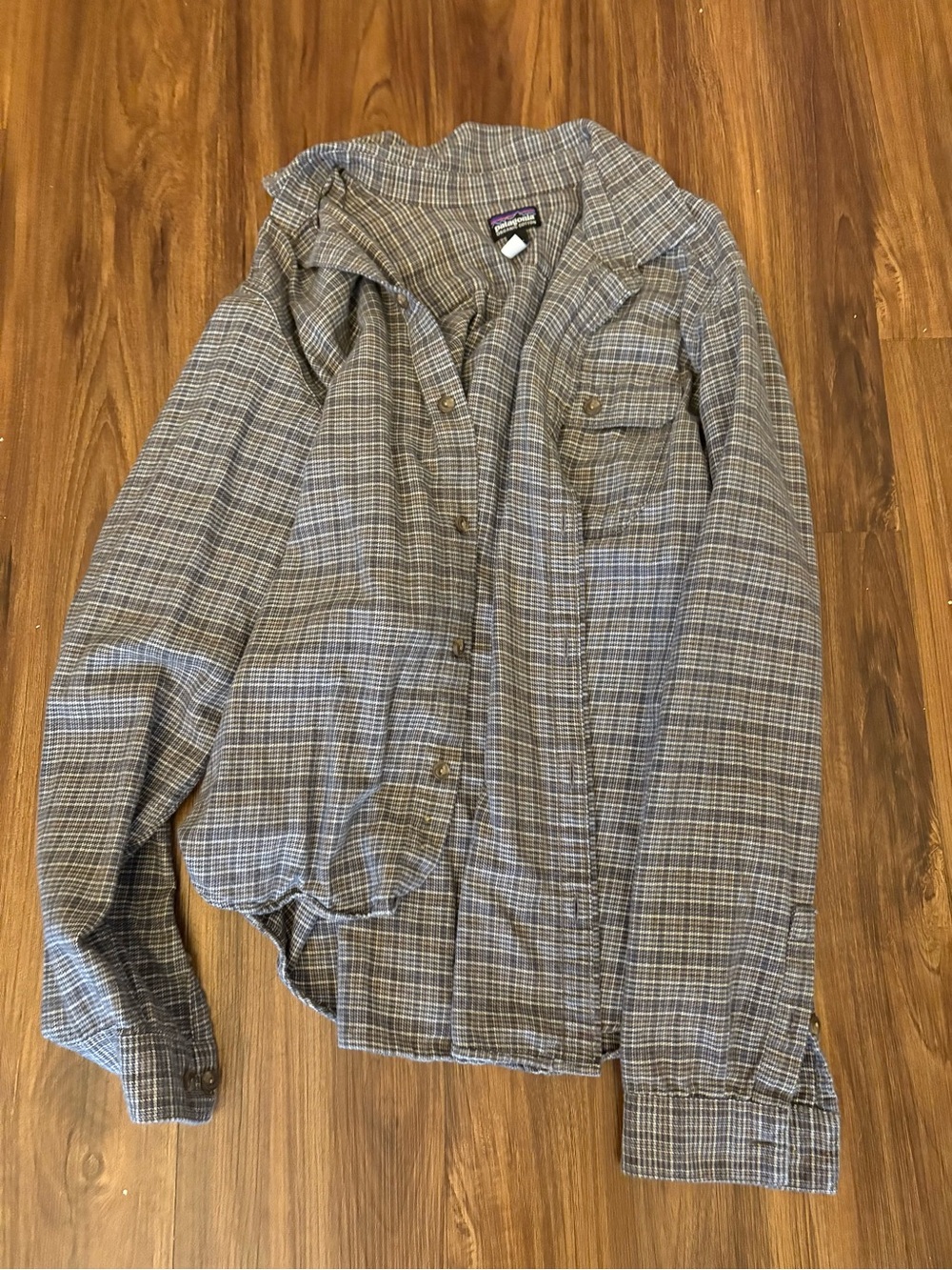 Patagonia Men's Gray Plaid Button-Down Casual Shirt